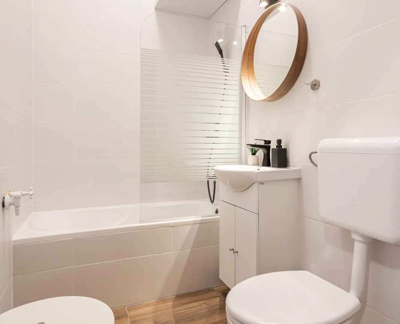 D68 - Downtown Cozy Suite - Best Location By Bqa Βουδαπέστη 0*,