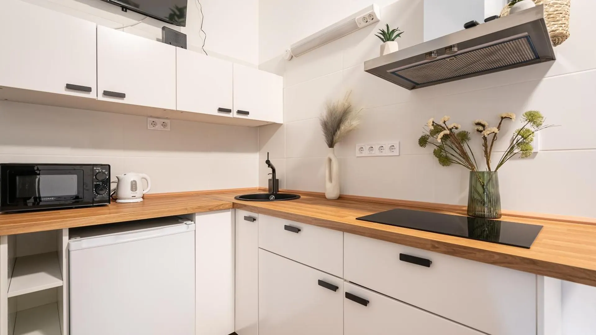 D68 - Downtown Cozy Suite - Best Location By Bqa Βουδαπέστη